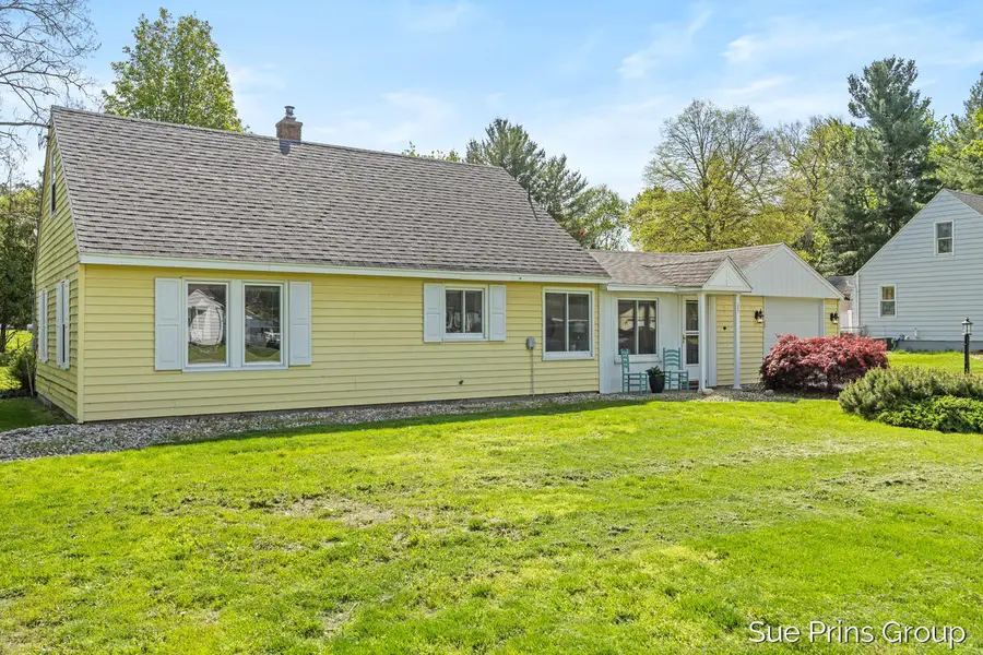 6518 8th Avenue Sw, Grandville, MI 49418 - #2