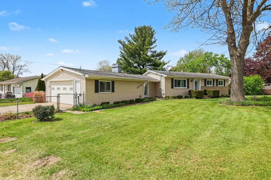 3550 Leonard Street, Jackson, MI 49202 - #2