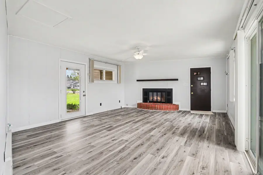 3550 Leonard Street, Jackson, MI 49202 - #3