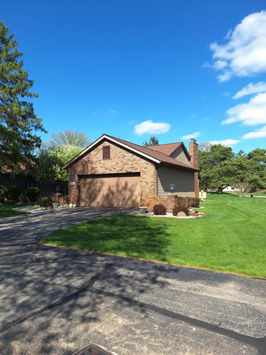 3261 Calvin Court Sw, Grandville, MI 49418 - #3