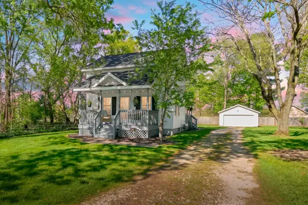 115 E Maple Street, Plainwell, MI 49080