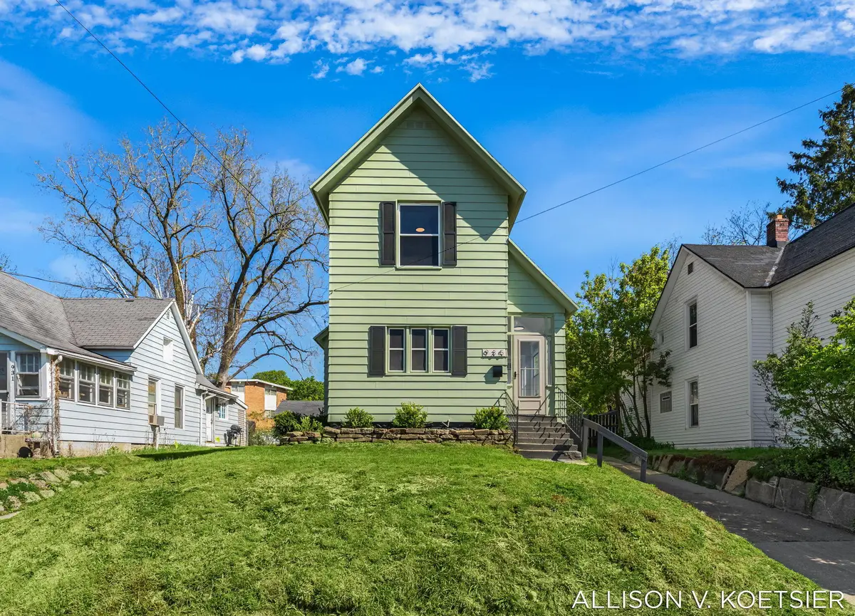 935 Baraga Street Ne, Grand Rapids, MI 49503 - #1