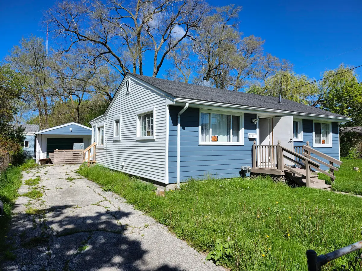 933 S 17th Street, Saginaw, MI 48601 - #1