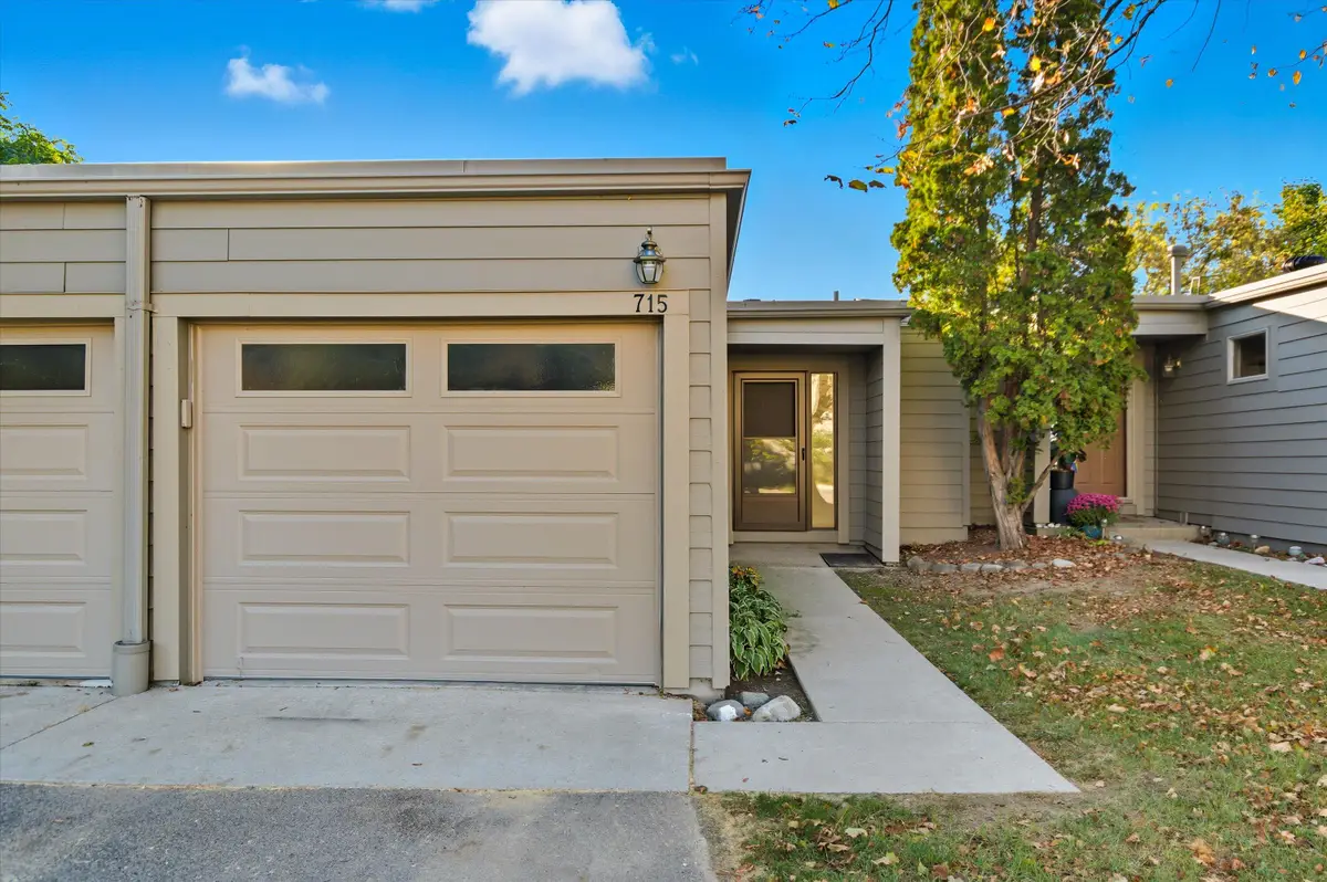 715 Skynob Drive, Ann Arbor, MI 48105 - #1