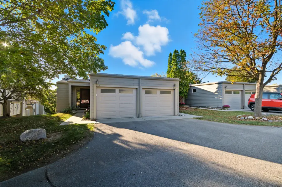 715 Skynob Drive, Ann Arbor, MI 48105 - #3