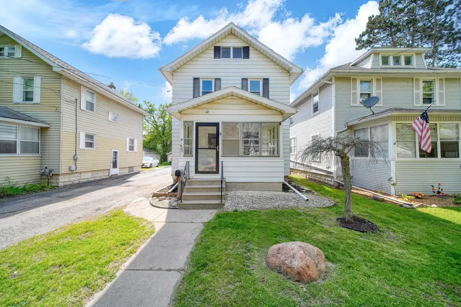 428 Bates Street, Jackson, MI 49202 - #2