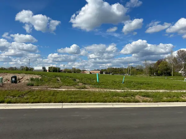 114 N Orchard Avenue, Fremont, MI 49412