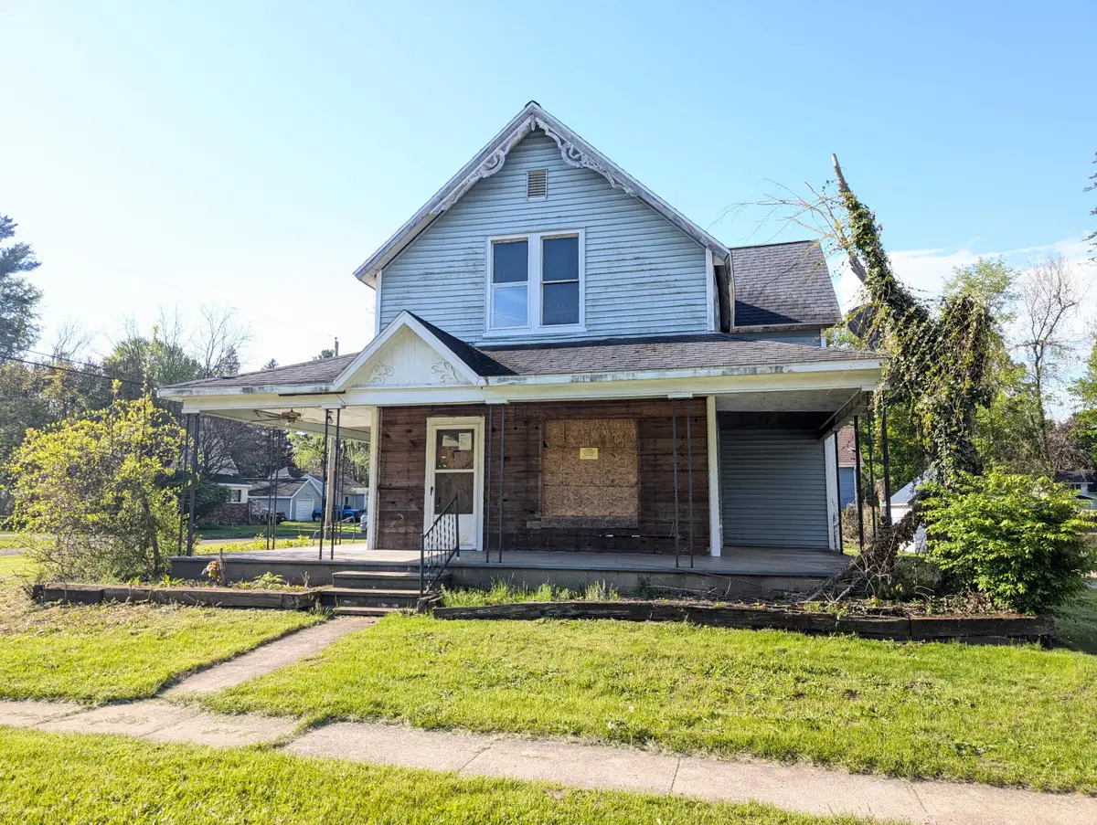 115 E Cass Street, Bangor, MI 49013 - #1