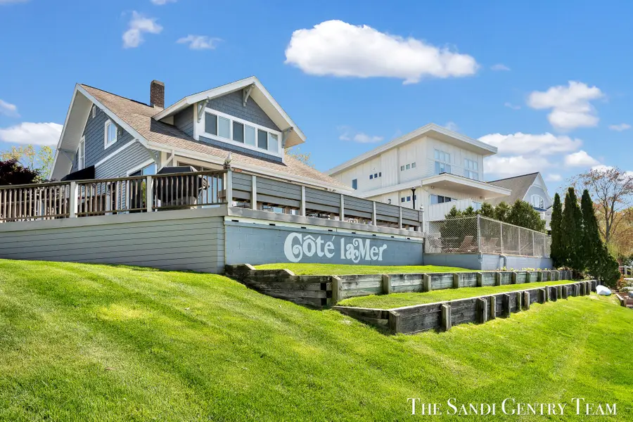 400 Lakeview Court #28-E, Spring Lake, MI 49456 - #3