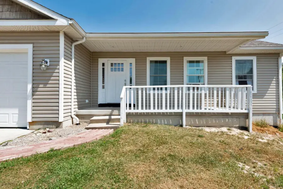 879 Flat River Court Se, Lowell, MI 49331 - #2