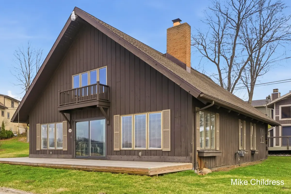6390 Lakeshore Drive, Saranac, MI 48881 - #1