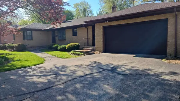 422 3 Mile Road Ne, Grand Rapids, MI 49505
