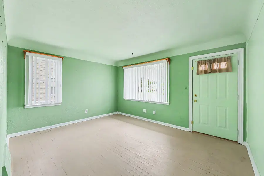 17241 Beech Daly Road, Redford, MI 48240 - #3