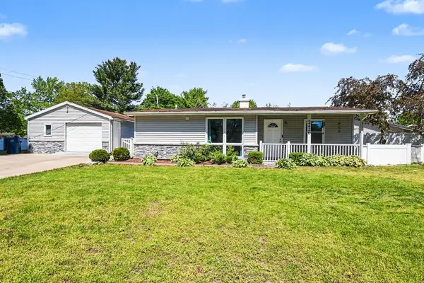 2420 Eastfield Drive, Niles, MI 49120