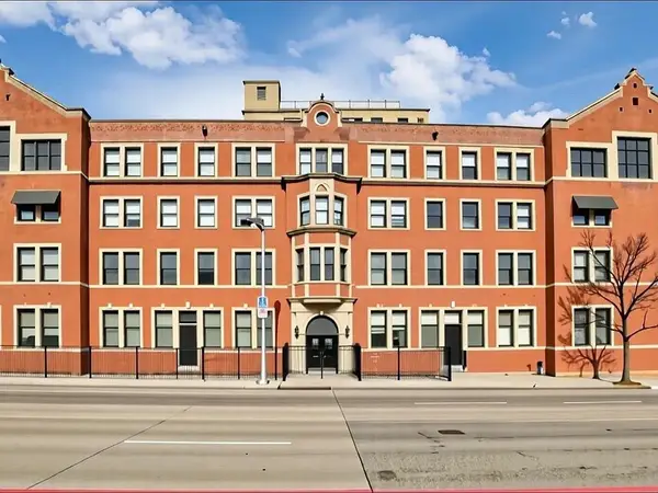 6533 E Jefferson Avenue #LL06, Detroit, MI 48207