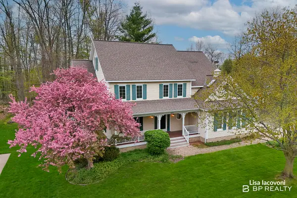 3813 Kinview Street Nw, Grand Rapids, MI 49534