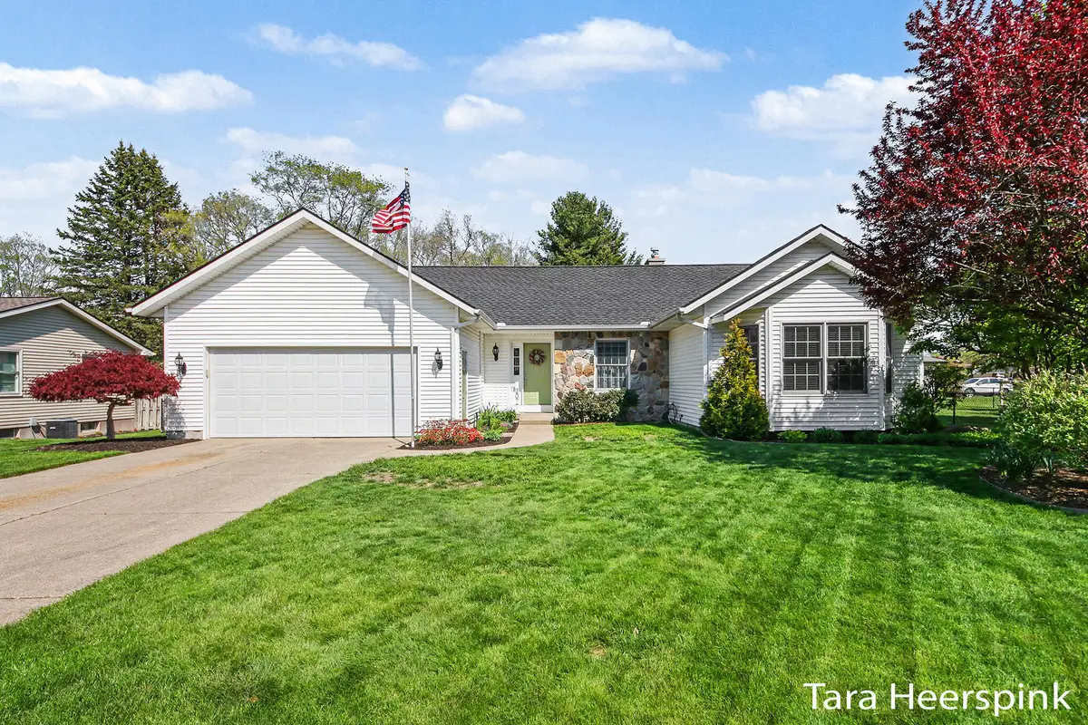 2077 Fernwood Drive, Jenison, MI 49428 - #1