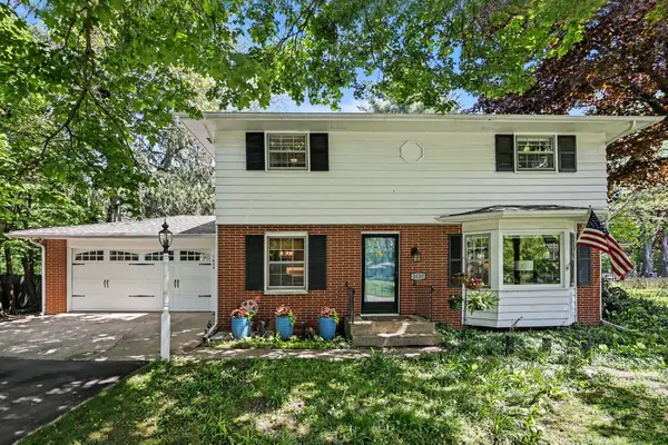 1029 Dobbin Drive, Kalamazoo, MI 49006