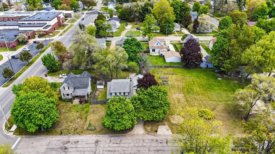 422 Pine Street, Belding, MI 48809 - #3