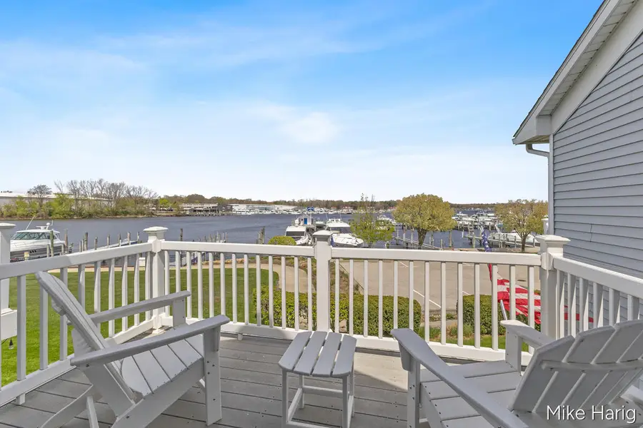 931 W Savidge Street, Spring Lake, MI 49456 - #2