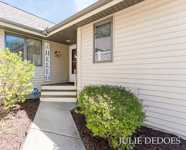 8 Summit Park Drive #8, Spring Lake, MI 49456