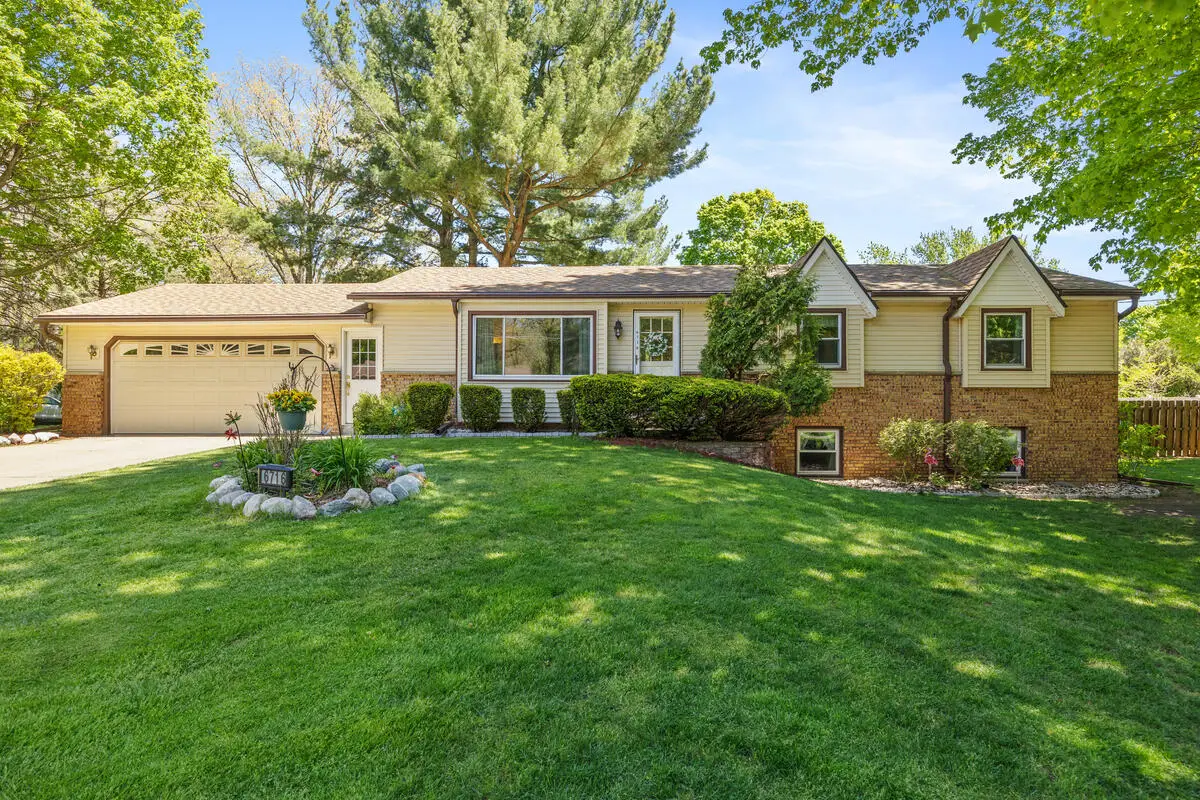 6716 Dale Avenue, Hudsonville, MI 49426 - #1