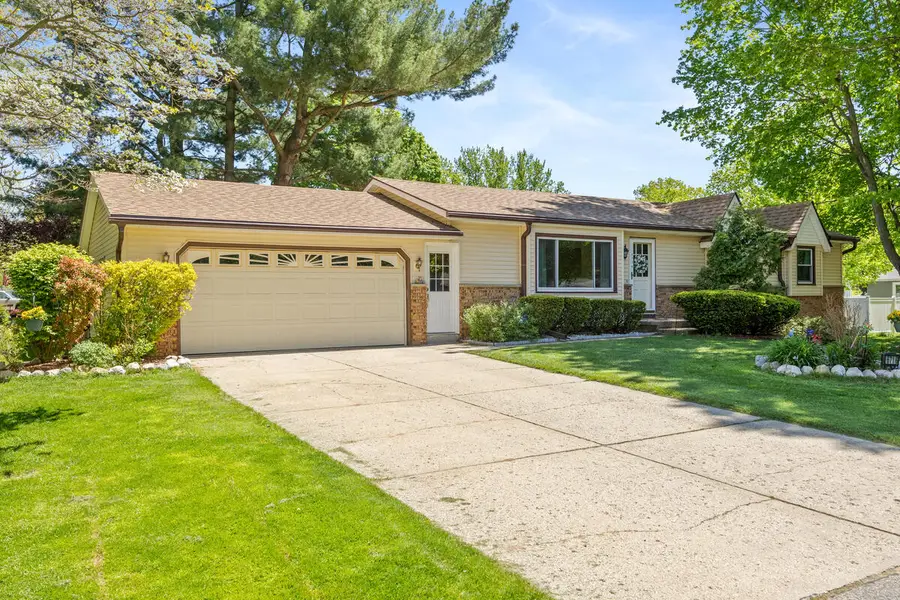 6716 Dale Avenue, Hudsonville, MI 49426 - #3