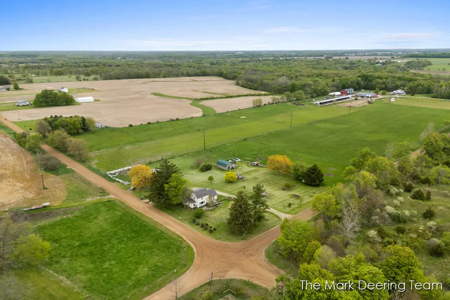 2090 N Shaytown Road, Vermontville, MI 49096 - #2