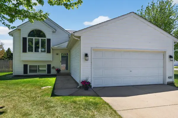 4317 Saturn Drive, Dorr, MI 49323