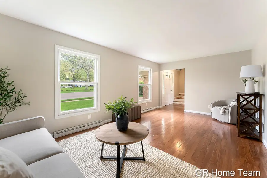 2336 Elliott Street Se, Grand Rapids, MI 49506 - #3