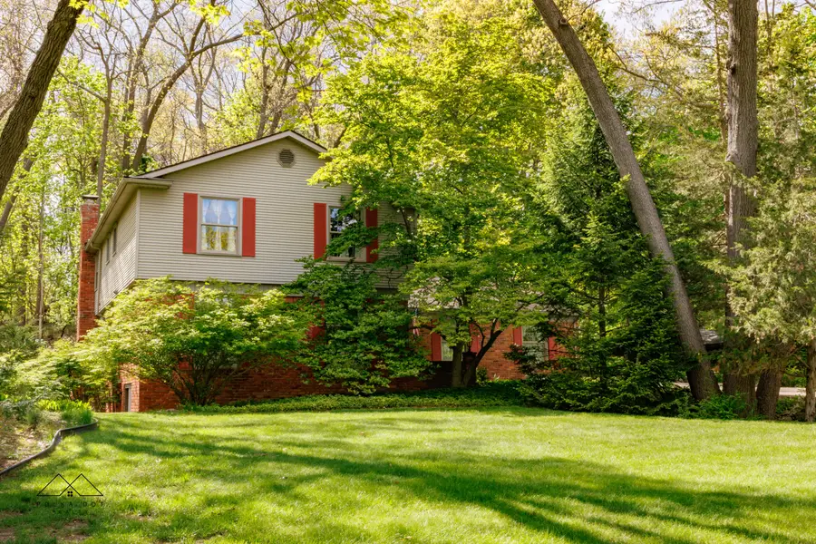 2895 Parkway Place, Hartland, MI 48353 - #2