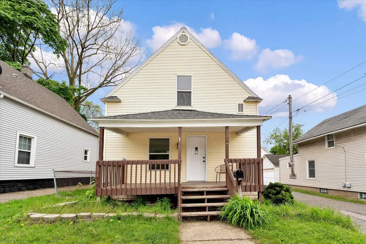 22 Ann Street Nw, Grand Rapids, MI 49505 - #1