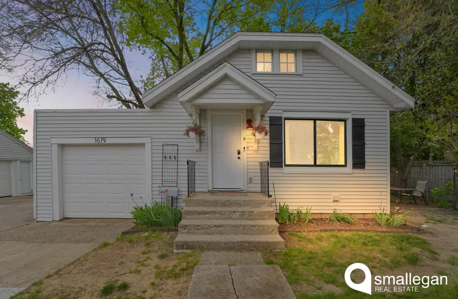 1619 7th Street Nw, Grand Rapids, MI 49504 - #2