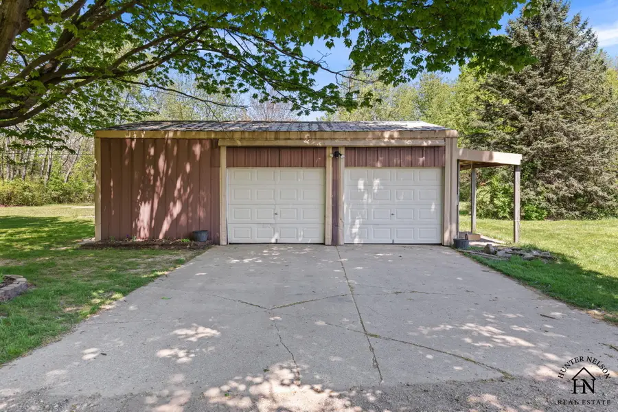 8255 Alpine Avenue Nw, Sparta, MI 49345 - #3