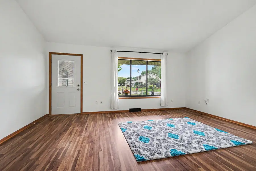 4671 Southstone Drive Se, Grand Rapids, MI 49548 - #3