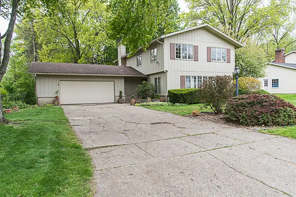 2707 Tattersall Road, Portage, MI 49024