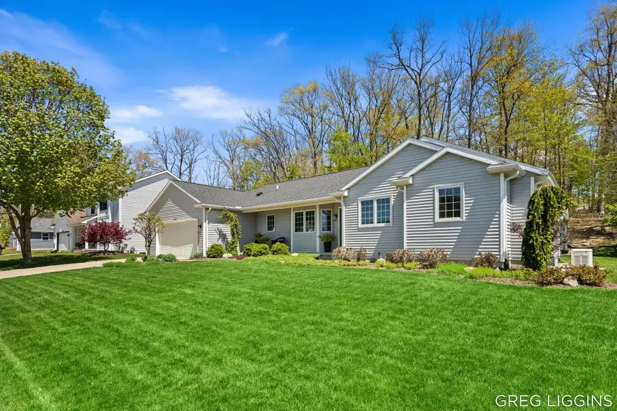 6920 Rex Drive Ne, Rockford, MI 49341 - #3