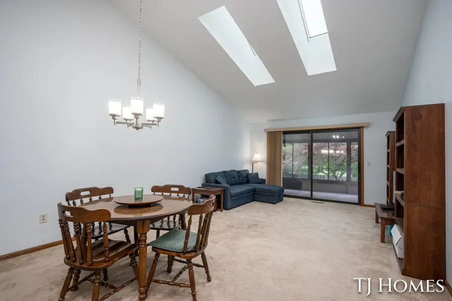 2466 Bridgeport Lane Se #35, Grand Rapids, MI 49508 - #3