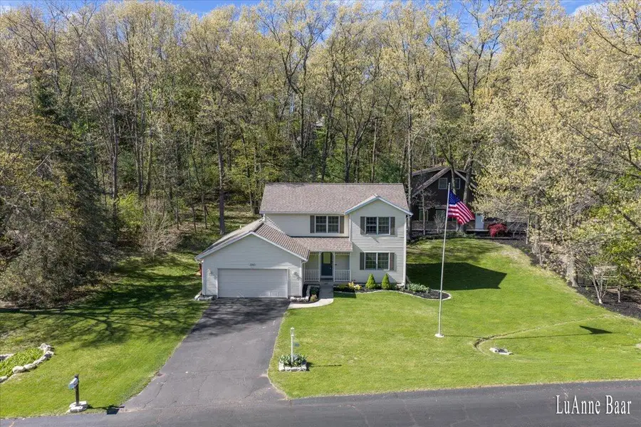 3343 Stoneridge Drive Ne, Rockford, MI 49341 - #3