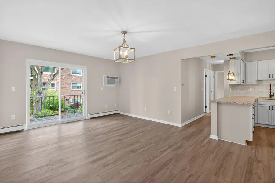 806 W Michigan Avenue #204E, Jackson, MI 49202 - #2