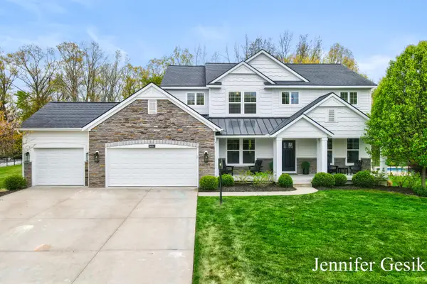 6644 Summer Meadows Drive Ne, Rockford, MI 49341