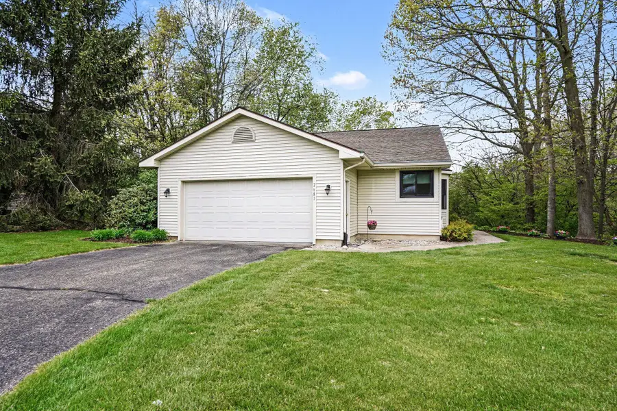 2681 Indian Creek Drive Nw, Grand Rapids, MI 49534 - #2