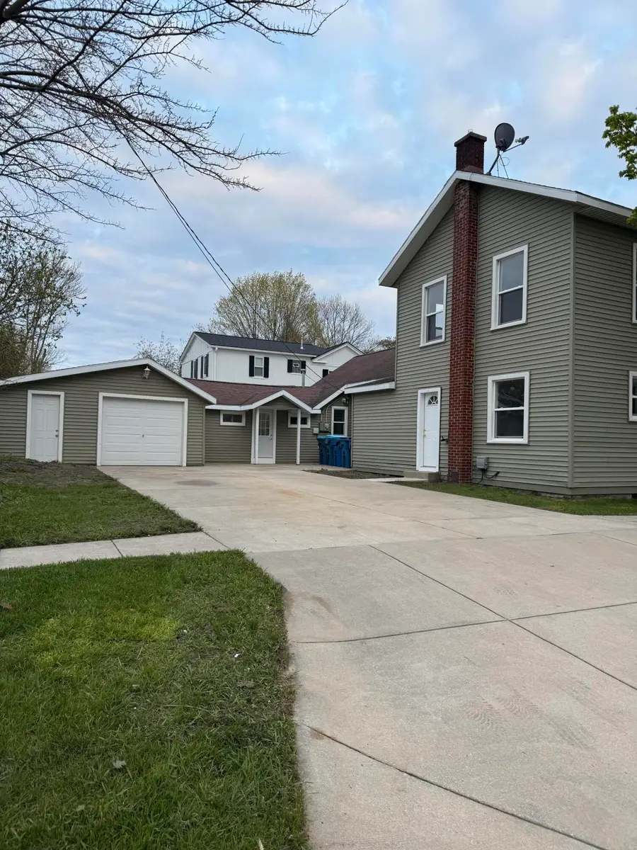103 E Savidge Street, Spring Lake, MI 49456 - #2