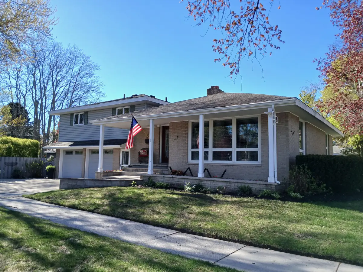 318 N Emily Street, Ludington, MI 49431 - #1
