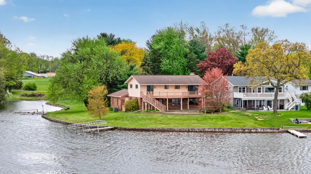 332 Riviera Drive, Brooklyn, MI 49230 - #1