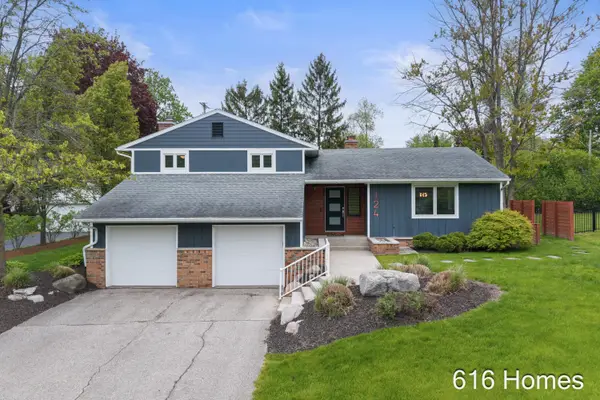 124 Loch Lomond Avenue Ne, Grand Rapids, MI 49546