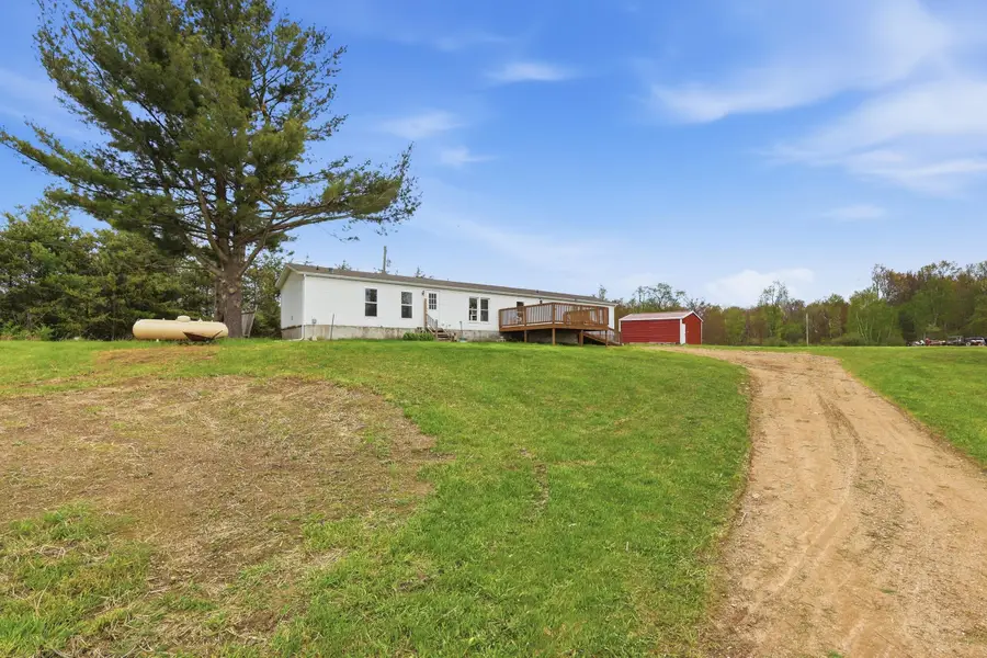 2220 30th Avenue, Blanchard, MI 49310 - #3