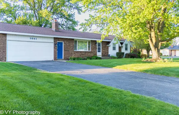 1641 Willowbrook Drive, Jenison, MI 49428