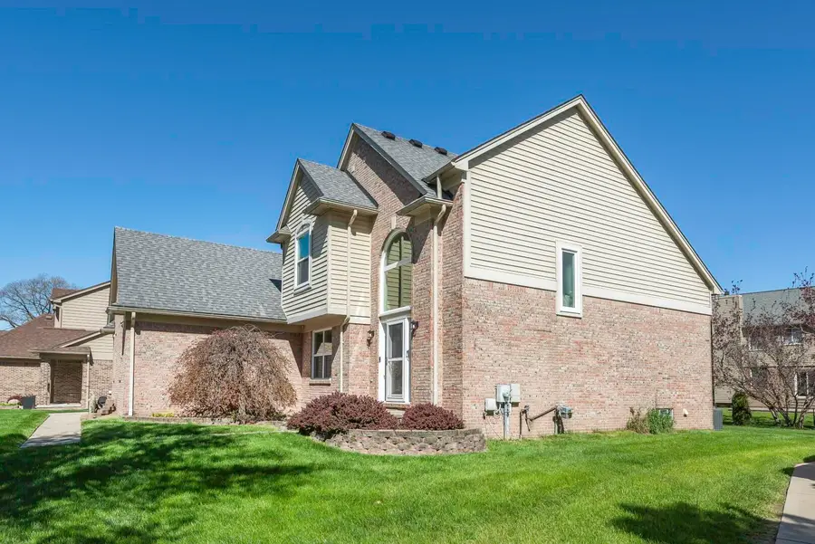 36520 Tom Brown Court, Westland, MI 48185 - #2
