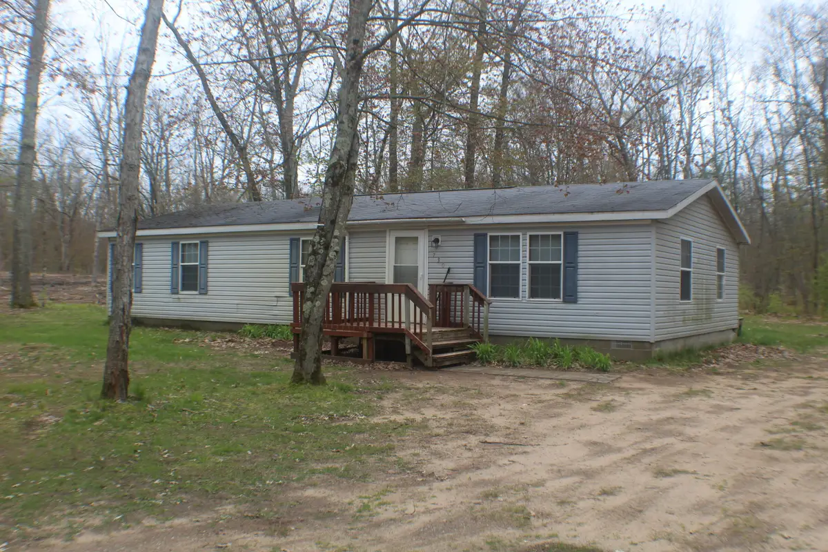 7305 S Forest Glen, Rothbury, MI 49452 - #1